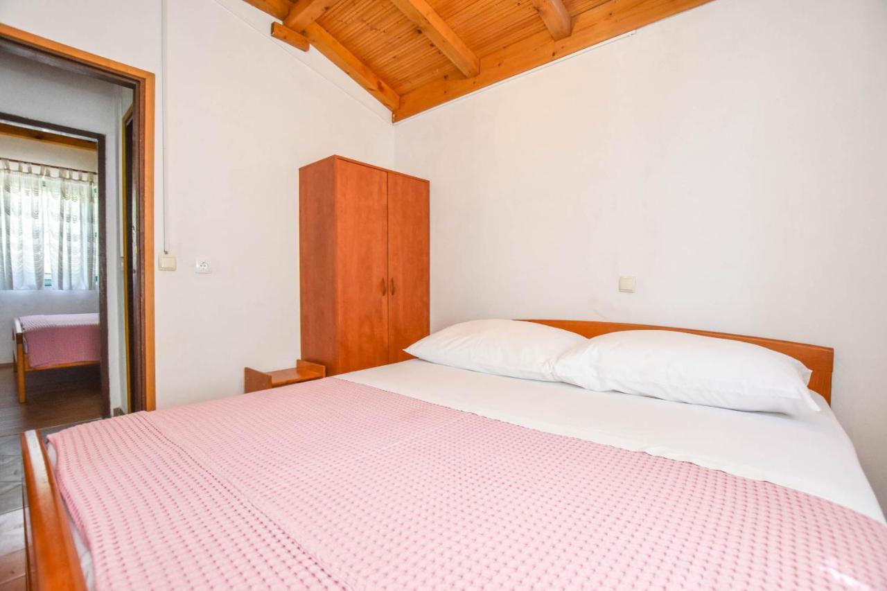 House Oliva Villa Tkon Exterior foto